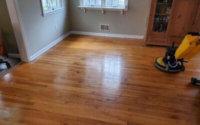 There’s still time to have your hardwood floors refinished before the holidays!